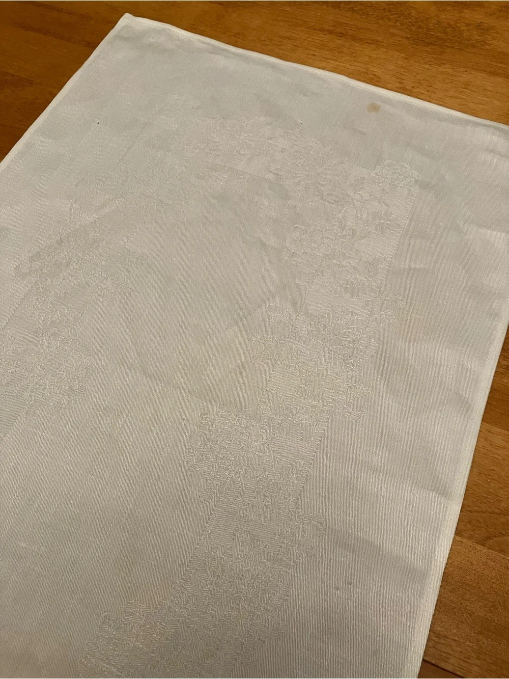 Vintage 100% Irish Linen Double Damask Table Runner White Floral, 45” x 12.25”